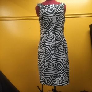 Connected Apparel Black White Zebra print sleeveless midi dress w/rhinestone 10